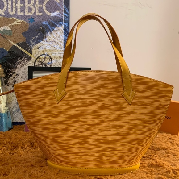 💯 Authentic LV Epi Leather Saint Jacques - Picture 7 of 16